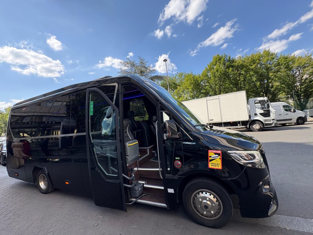 Mercedes Sprinter Paris Navette